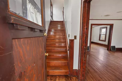 Entry Way - 714 9th St S, Saint Cloud, MN 56301 photo 1 of 1