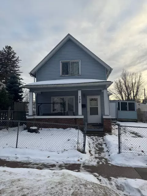 798 Cook Ave E, Saint Paul, MN 55106