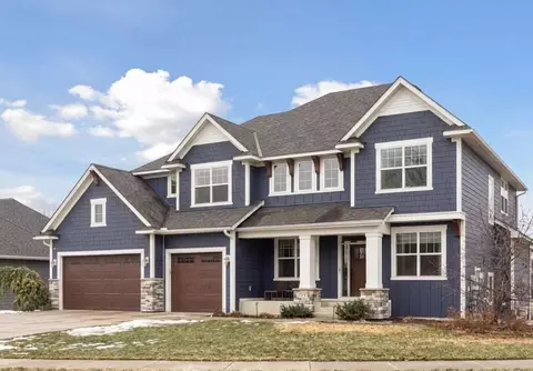 7500 Walnut Grove Ln N, Maple Grove, MN 55311