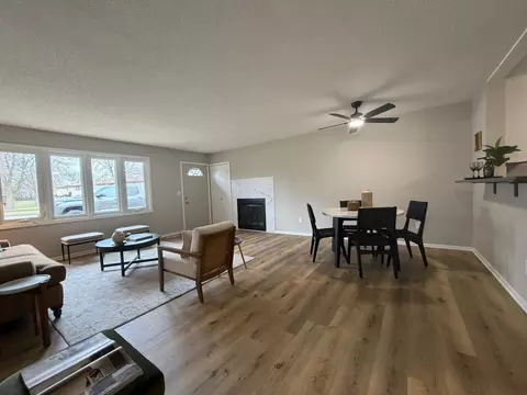 8502 S Maplebrook Cir, Brooklyn Park, MN 55445