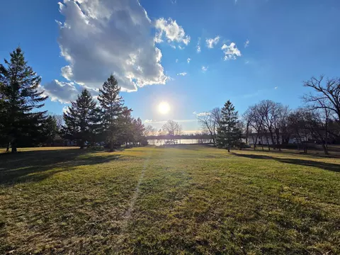 1834 Brainard Blvd, Detroit Lakes, MN 56501