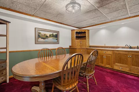 Dining - 701 6th Ave SW, Austin, MN 55912 photo 3 of 4