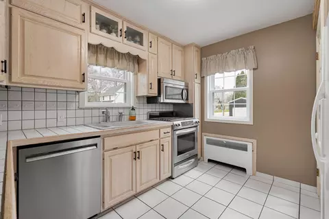 Kitchen - 701 6th Ave SW, Austin, MN 55912 photo 1 of 4