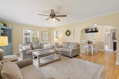 Living - 701 6th Ave SW, Austin, MN 55912 photo 1 of 4