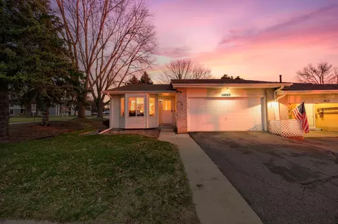 14227 Glencove Trl, Apple Valley, MN 55124