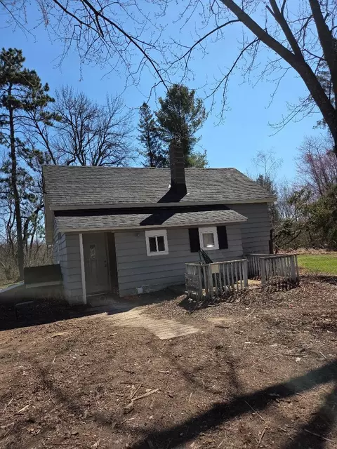51948 River Rd, Rush City, MN 55069