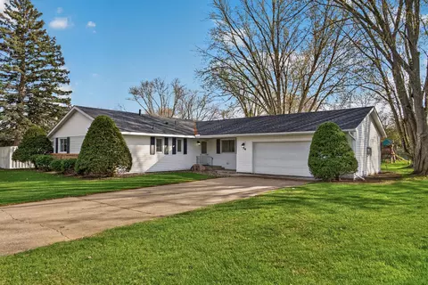 54 Pandolfo Pl, Saint Cloud, MN 56303