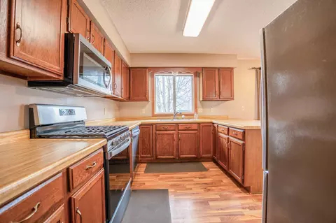 Kitchen - 608 27th Ave SW, Willmar, MN 56201 photo 2 of 3