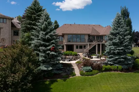 7998 Ithaca Ln N, Maple Grove, MN 55311