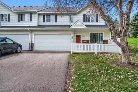 3001 Juniper Ln #J, Woodbury, MN 55125