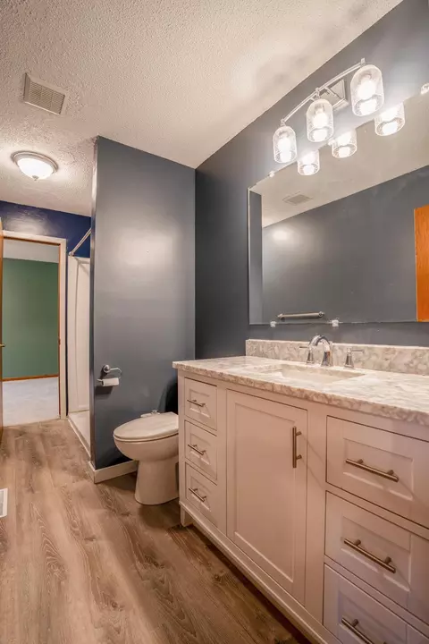 Bath - 600 33rd St NW, Willmar, MN 56201 photo 3 of 3