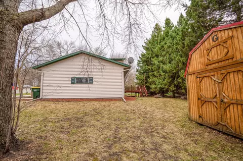 Exterior - 600 33rd St NW, Willmar, MN 56201 photo 6 of 8