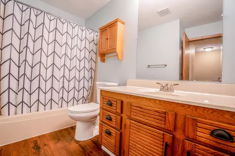 Bath - 600 33rd St NW, Willmar, MN 56201 photo 1 of 3