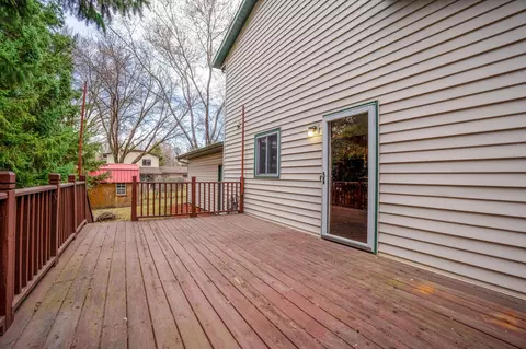 Exterior - 600 33rd St NW, Willmar, MN 56201 photo 4 of 8