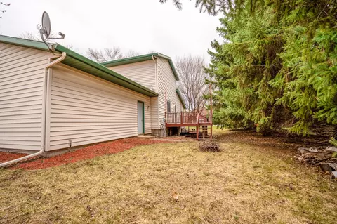 Exterior - 600 33rd St NW, Willmar, MN 56201 photo 5 of 8