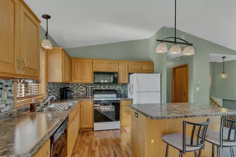 1816 Tyler Path, Saint Cloud, MN 56301 photo 7