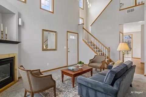 3200 Juniper Cir #D, Woodbury, MN 55125
