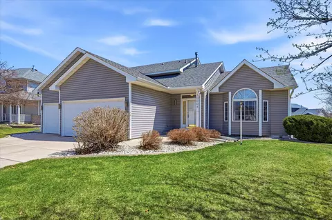 10004 Fallgold Pkwy N, Brooklyn Park, MN 55443