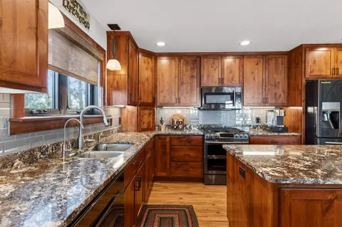 Kitchen - 201 Hilltop Rd, Shell Lake, WI 54871 photo 2 of 9