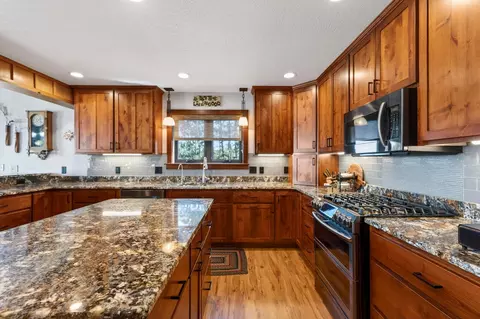 Kitchen - 201 Hilltop Rd, Shell Lake, WI 54871 photo 5 of 9