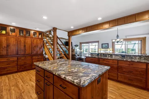 Kitchen - 201 Hilltop Rd, Shell Lake, WI 54871 photo 4 of 9