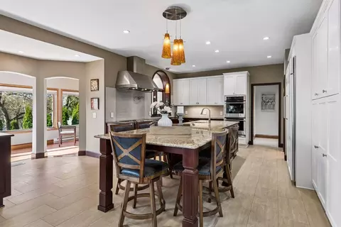 Kitchen - 3820 Hunters Overlook Ln, Eagan, MN 55123 photo 2 of 13