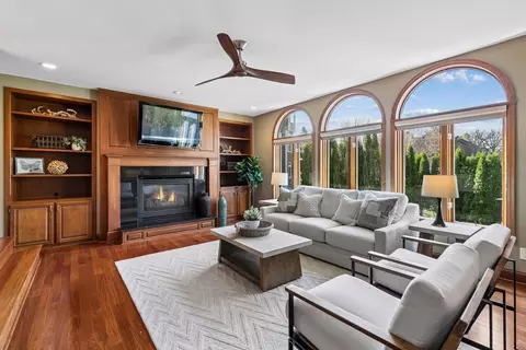 Living - 3820 Hunters Overlook Ln, Eagan, MN 55123 photo 3 of 7