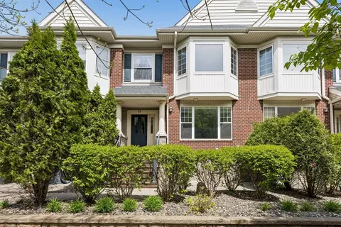 13805 53rd Ave N #11, Plymouth, MN 55446