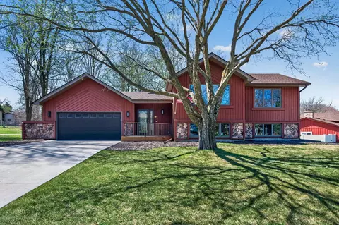 4615 Deerwood Ln N, Plymouth, MN 55442