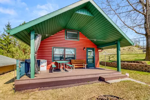 47166 Franklin Ct, Pelican Rapids, MN 56572