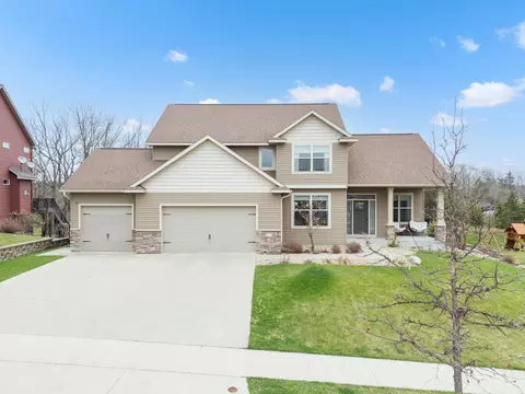1892 Shannon Oaks Blvd NE, Rochester, MN 55906