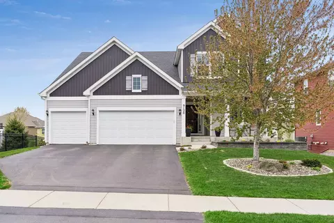 9120 Lighthouse Ln, Woodbury, MN 55129