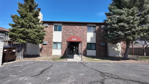 2550 18th St S #201, Fargo, ND 58103