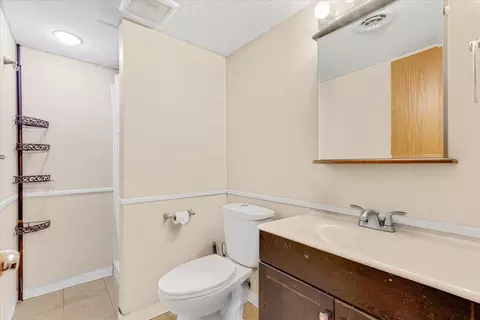 Bath - 1313 10th Ave S, Saint Cloud, MN 56301 photo 2 of 2