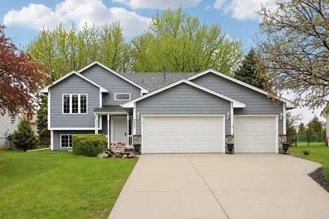 9233 Prestwick Ter N, Brooklyn Park, MN 55443