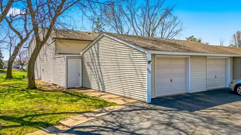 8937 Ironwood Ave S, Cottage Grove, MN 55016