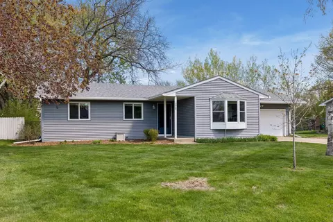 2049 Bluestone Ln, Eagan, MN 55122