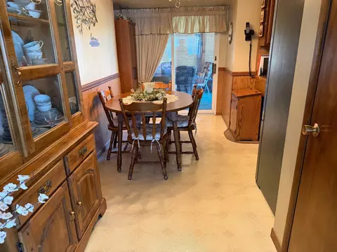 Dining - 2124 Kenneth Dr, Albert Lea, MN 56007 photo 1 of 1