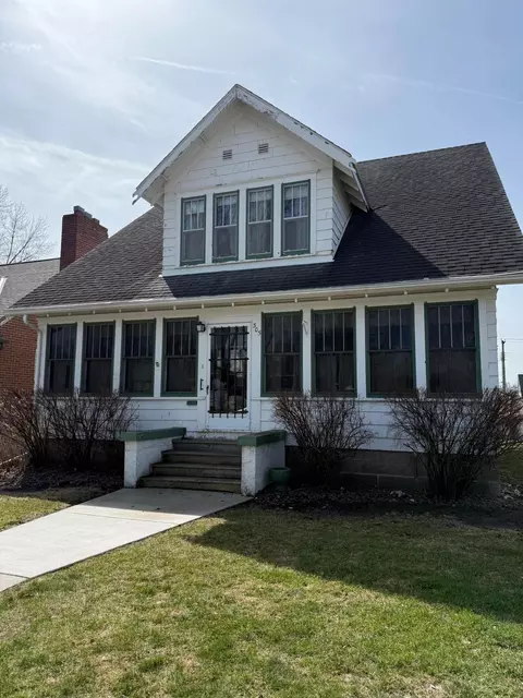 305 Summit St SE, Sleepy Eye, MN 56085