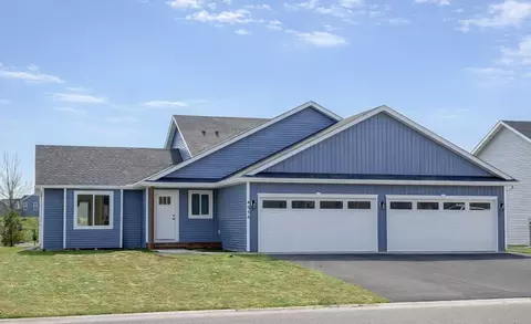 4658 9th St NE, Saint Cloud, MN 56304