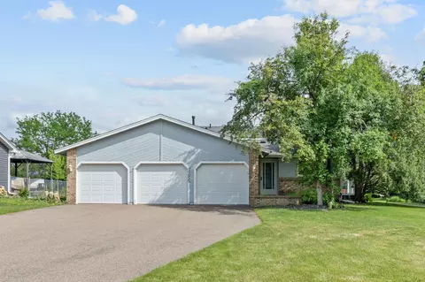 14655 Greenridge Ln, Burnsville, MN 55306