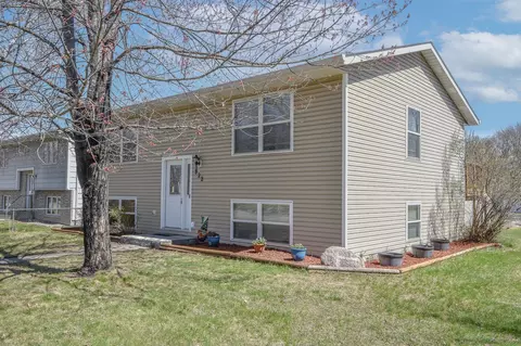 Exterior - 822 10th Ave SE, Saint Cloud, MN 56304 photo 4 of 8
