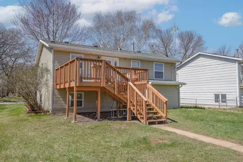 Exterior - 822 10th Ave SE, Saint Cloud, MN 56304 photo 6 of 8