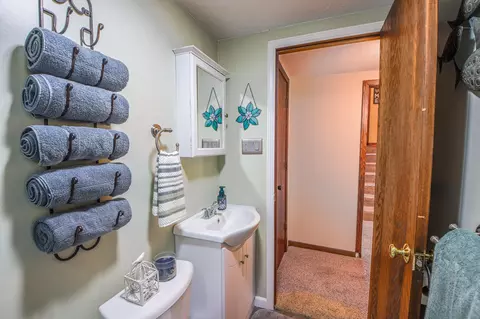 Bath - 822 10th Ave SE, Saint Cloud, MN 56304 photo 4 of 4