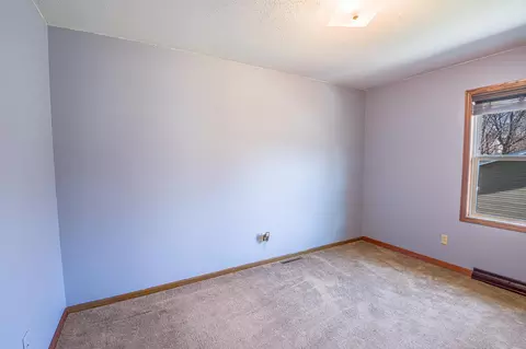 Bedroom - 822 10th Ave SE, Saint Cloud, MN 56304 photo 1 of 6