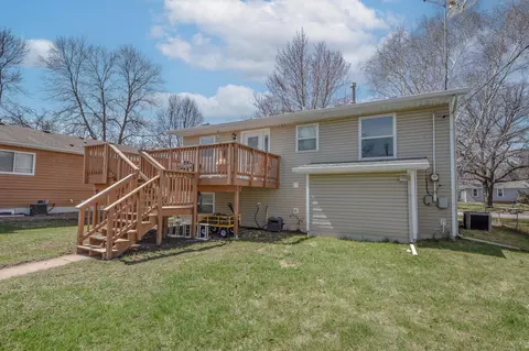 Exterior - 822 10th Ave SE, Saint Cloud, MN 56304 photo 3 of 8