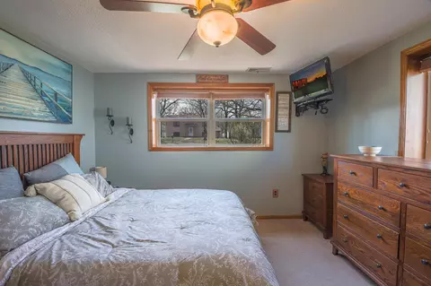 Bedroom - 822 10th Ave SE, Saint Cloud, MN 56304 photo 4 of 6
