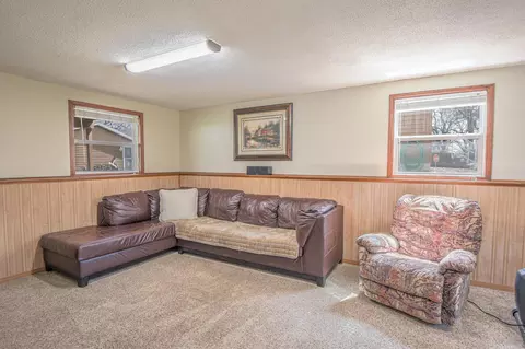 Living - 822 10th Ave SE, Saint Cloud, MN 56304 photo 3 of 3