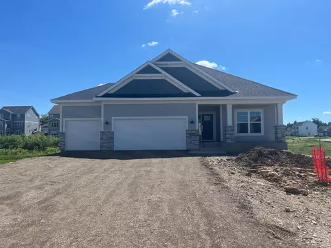 1186 Woods Creek Dr S, Delano, MN 55328