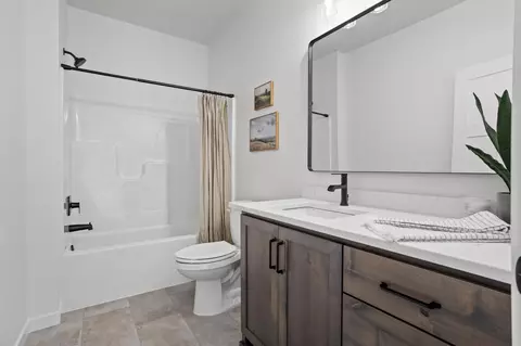 Bath - 4821 Bluebell Loop S, Fargo, ND 58104 photo 1 of 3